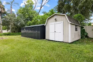 8212 Sunnyvale Pl, Tampa, FL 33615 - Photo 45