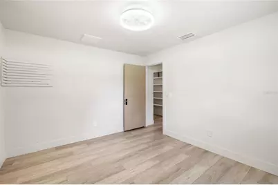 8212 Sunny Vale Place, Tampa, FL 33615 - Photo 29