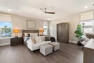 5215 W Neptune Way, Tampa, FL 33609 - Photo 7