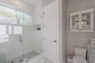 5215 W Neptune Way, Tampa, FL 33609 - Photo 73