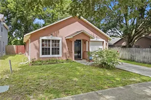 5246 Mango Fruit St, Seffner, FL 33584 - Photo 3