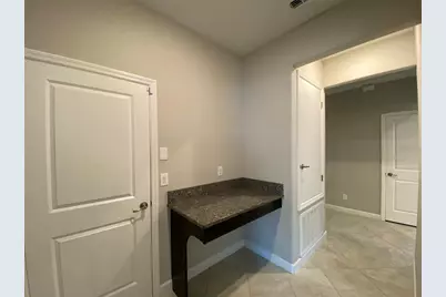 10049 Victory Gallop Loop, Ruskin, FL 33573 - Photo 5