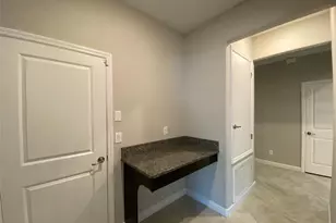 10049 Victory Gallop Loop, Ruskin, FL 33573 - Photo 5