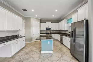 11516 Sunburst Marble Rd, Riverview, FL 33579 - Photo 17