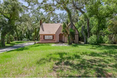 1510 22nd Avenue S, Saint Petersburg, FL 33705 - Photo 1