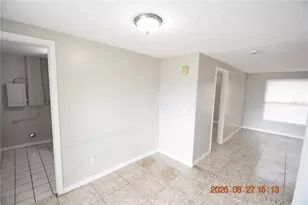2301 E 112th Ave, Tampa, FL 33612 - Photo 9