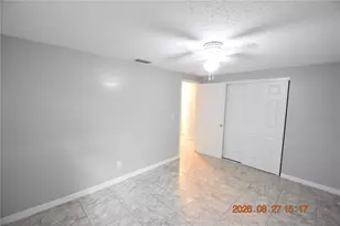 2301 E 112th Ave, Tampa, FL 33612 - Photo 23