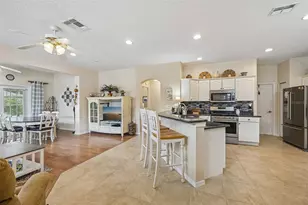 1230 Huntington Greens Dr, Sun City Center, FL 33573 - Photo 11