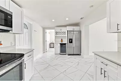7805 Winston Lane, Tampa, FL 33615 - Photo 7