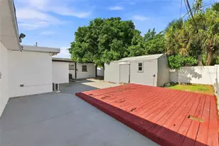 7805 Winston Ln, Tampa, FL 33615 - Photo 23