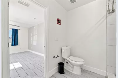 7805 Winston Lane, Tampa, FL 33615 - Photo 11