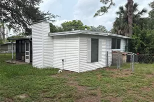 671 Dexter Dr, Dunedin, FL 34698 - Photo 19