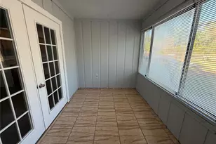 1702 Dawn Heights Dr, Lakeland, FL 33801 - Photo 13