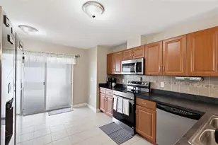 15544 Florida Breeze Loop, Wimauma, FL 33598 - Photo 7