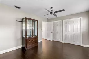 1009 Woodley Rd, Clearwater, FL 33764 - Photo 15