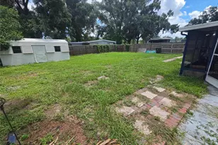 916 E 123rd Ave, Tampa, FL 33612 - Photo 11