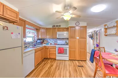 5309 Montego Drive, Zephyrhills, FL 33541 - Photo 15
