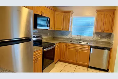 2830 Somerset Park Drive #202, Tampa, FL 33613 - Photo 3
