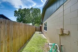 13931 Pathfinder Dr, Tampa, FL 33625 - Photo 21