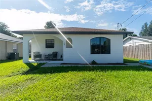 146 8th St, Winter Haven, FL 33880 - Photo 1