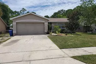 1424 Chesterfield Dr, Dunedin, FL 34698 - Photo 1