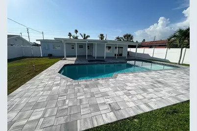 2215 W Vina Del Mar Boulevard, Saint Pete Beach, FL 33706 - Photo 3