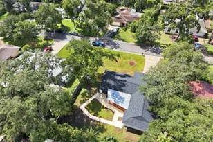 6622 Glencoe Dr, Temple Terrace, FL 33617 - Photo 3