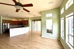 3735 Gaviota Dr, Ruskin, FL 33573 - Photo 9
