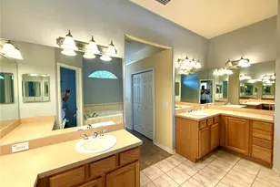 3735 Gaviota Dr, Ruskin, FL 33573 - Photo 17