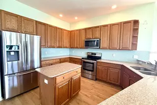3735 Gaviota Dr, Ruskin, FL 33573 - Photo 11