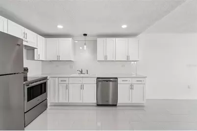 450 Treasure Island Causeway #106, Treasure Island, FL 33706 - Photo 11
