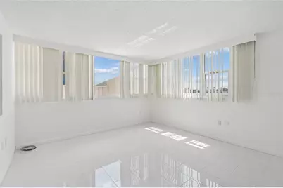 450 Treasure Island Causeway #106, Treasure Island, FL 33706 - Photo 19