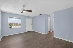 1432 Thousand Roses Dr S, Lake Wales, FL 33853 - Photo 3