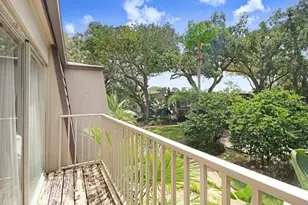 3712 Carrollbrook Rd, Tampa, FL 33618 - Photo 21