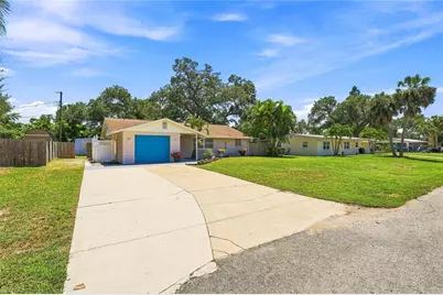411 Plantation Road, Venice, FL 34293 - Photo 3