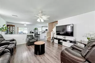 6312 Magnolia Trails Ln, Gibsonton, FL 33534 - Photo 9