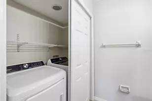 15314 E Pond Woods Dr, Tampa, FL 33618 - Photo 41