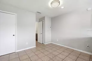 15314 E Pond Woods Dr, Tampa, FL 33618 - Photo 13