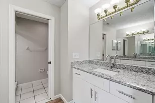 15314 E Pond Woods Dr, Tampa, FL 33618 - Photo 29