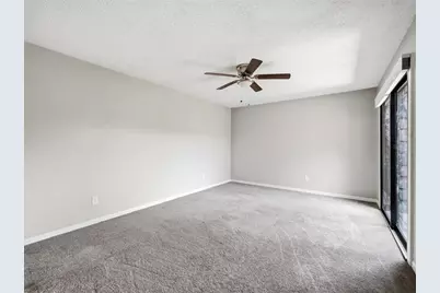 15314 E Pond Woods Drive #15314, Tampa, FL 33618 - Photo 25