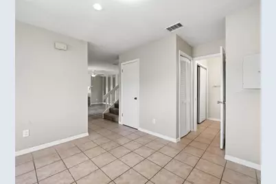 15314 E Pond Woods Drive #15314, Tampa, FL 33618 - Photo 11