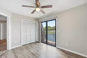 15314 E Pond Woods Dr, Tampa, FL 33618 - Photo 37