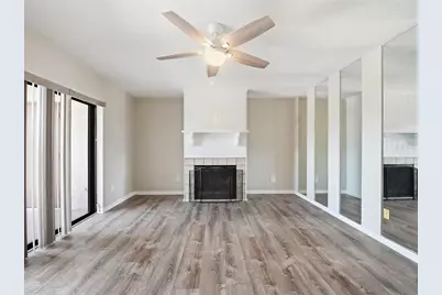 15314 E Pond Woods Drive #15314, Tampa, FL 33618 - Photo 7