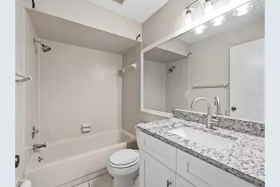 15314 E Pond Woods Drive #15314, Tampa, FL 33618 - Photo 23