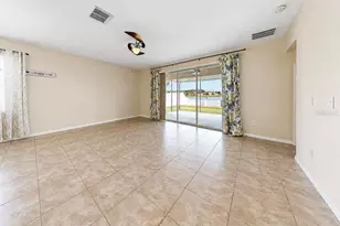 619 Wabash Breeze Cir, Ruskin, FL 33570 - Photo 15