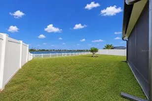 619 Wabash Breeze Cir, Ruskin, FL 33570 - Photo 3