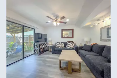 12414 N 58th Street #63, Tampa, FL 33617 - Photo 5