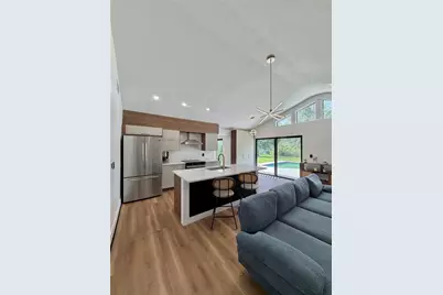16503 Foothill Drive, Tampa, FL 33624 - Photo 19