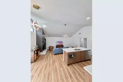 16503 Foothill Drive, Tampa, FL 33624 - Photo 21