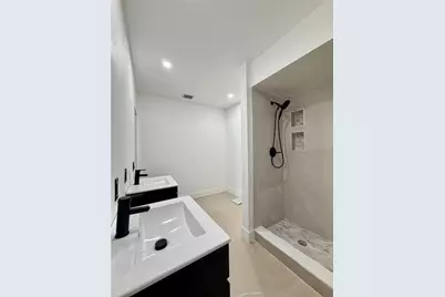 16503 Foothill Drive, Tampa, FL 33624 - Photo 15